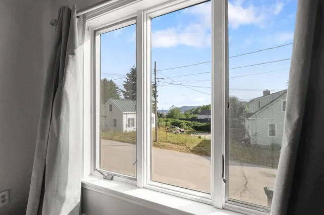 $384,500 | 4 Church Street, Winterport, ME 04496
