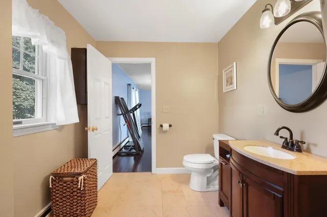 $384,500 | 4 Church Street, Winterport, ME 04496