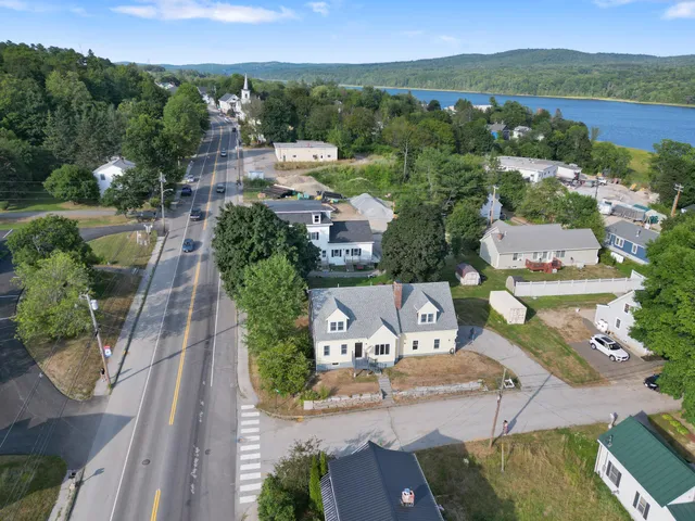 $384,500 | 4 Church Street, Winterport, ME 04496