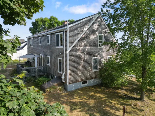 $384,500 | 4 Church Street, Winterport, ME 04496