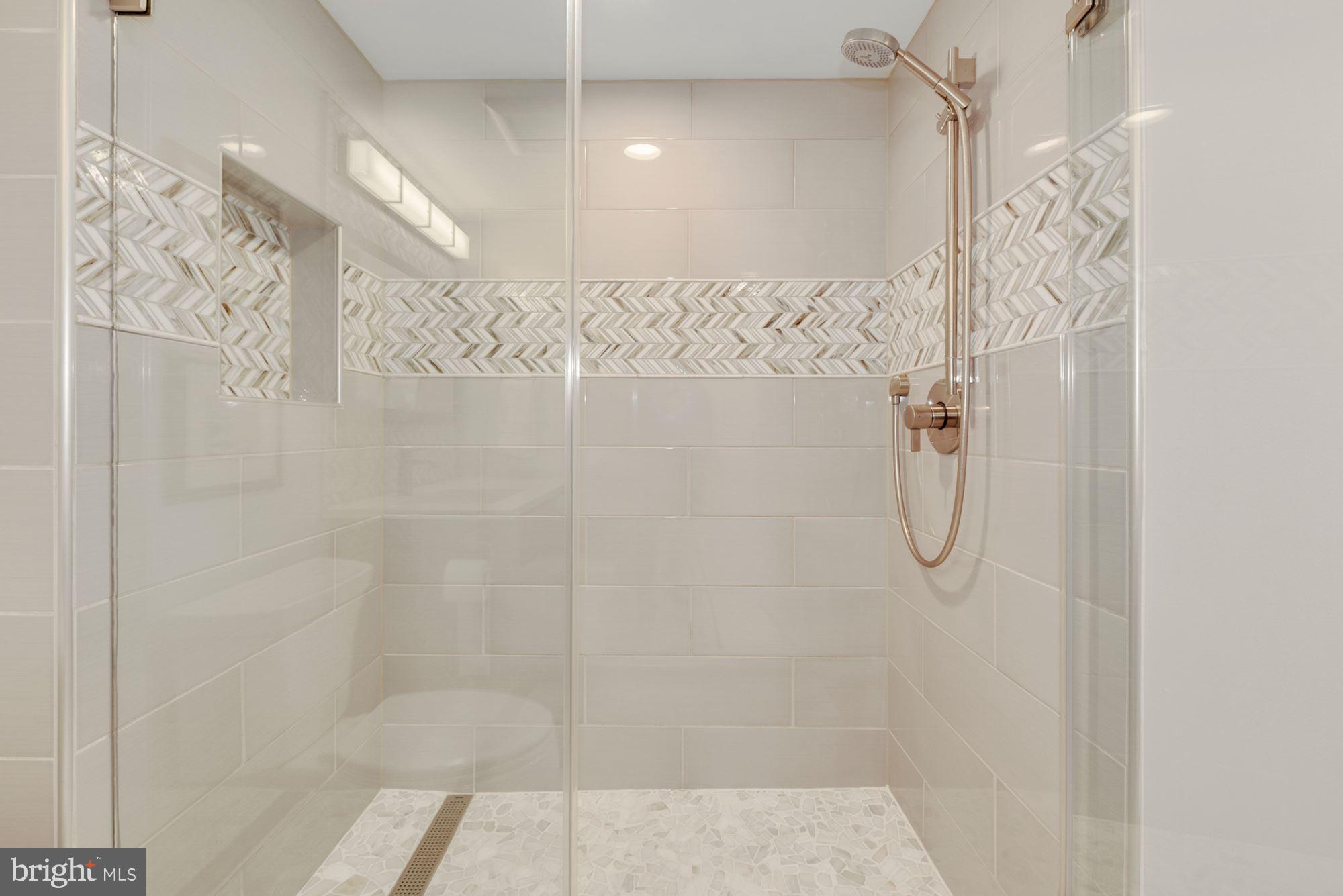 915 E Street Northwest, Unit 1005 Washington, DC 20004 - Photo 13 of 27 Owner's Bath