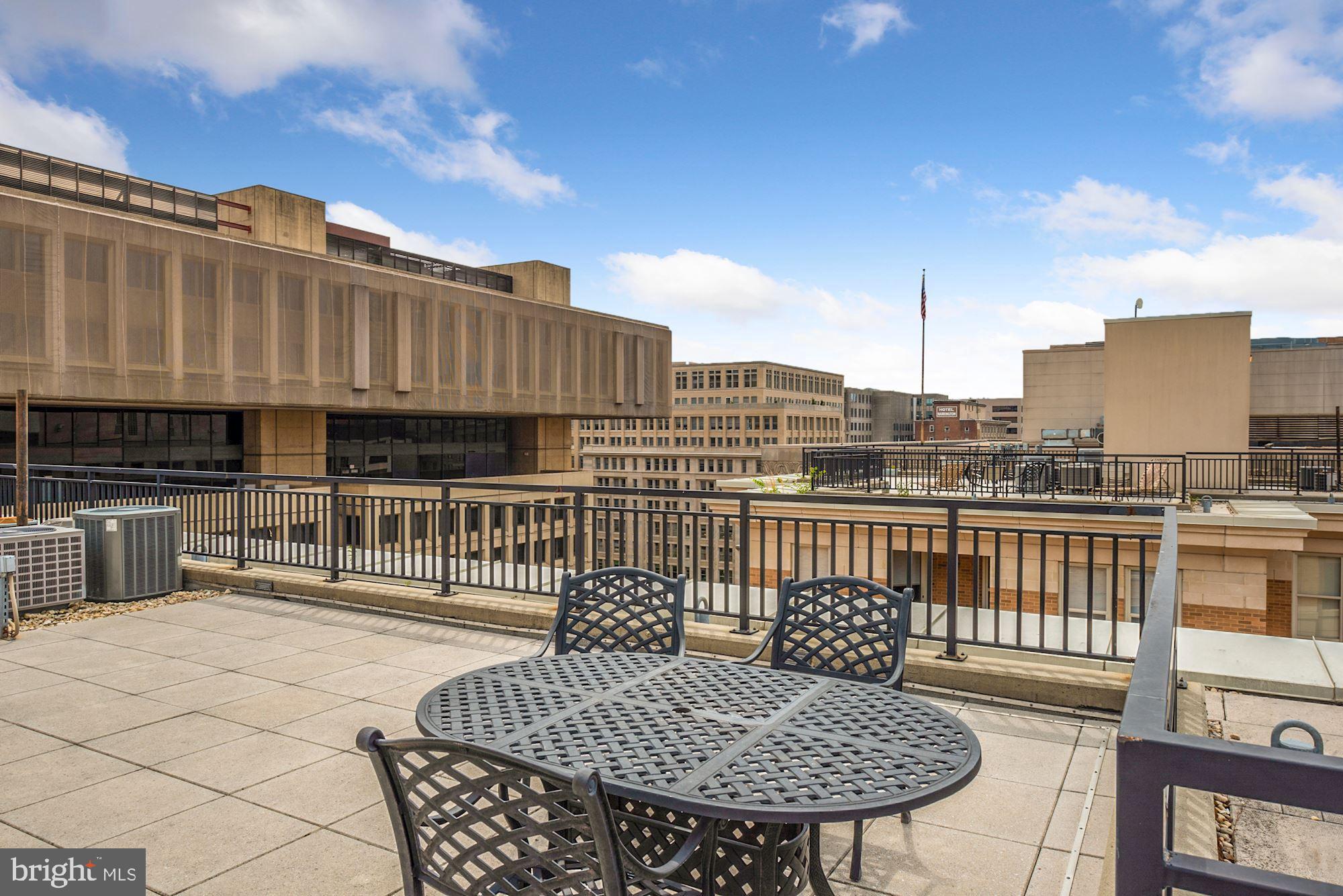 915 E Street Northwest, Unit 1005 Washington, DC 20004 - Photo 27 of 27 Roof Deck