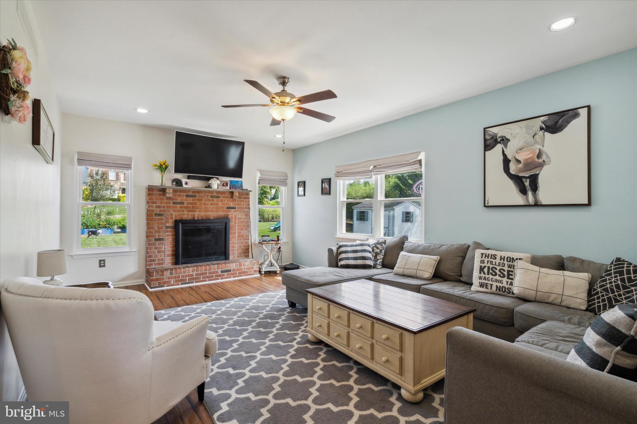 82 Brinker Drive Doylestown, PA 18901 - Photo 5 of 35