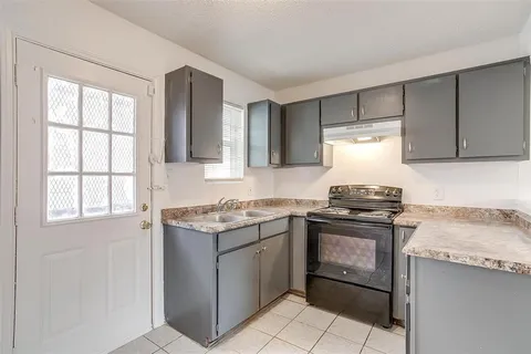 $450,000 | 716 South Perkins Street, Fort Worth, TX 76103