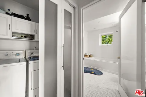 $2,000,000 | 3411 Tareco Drive, Los Angeles, CA 90068