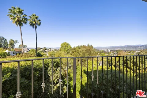 $2,000,000 | 3411 Tareco Drive, Los Angeles, CA 90068