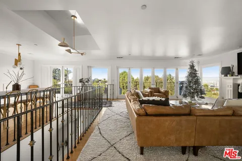 $2,000,000 | 3411 Tareco Drive, Los Angeles, CA 90068