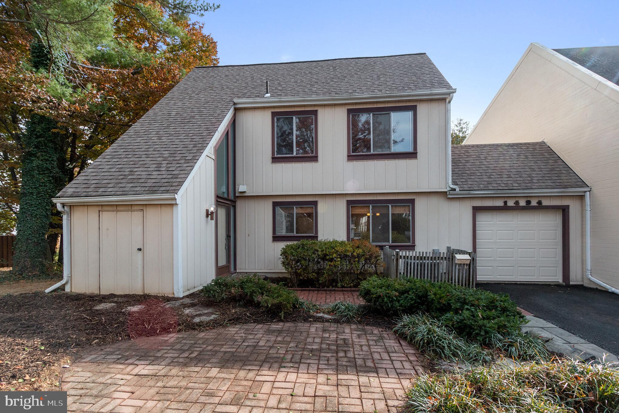 1494 Roundleaf Court Reston, VA 20190 - Photo 1 of 37 Front