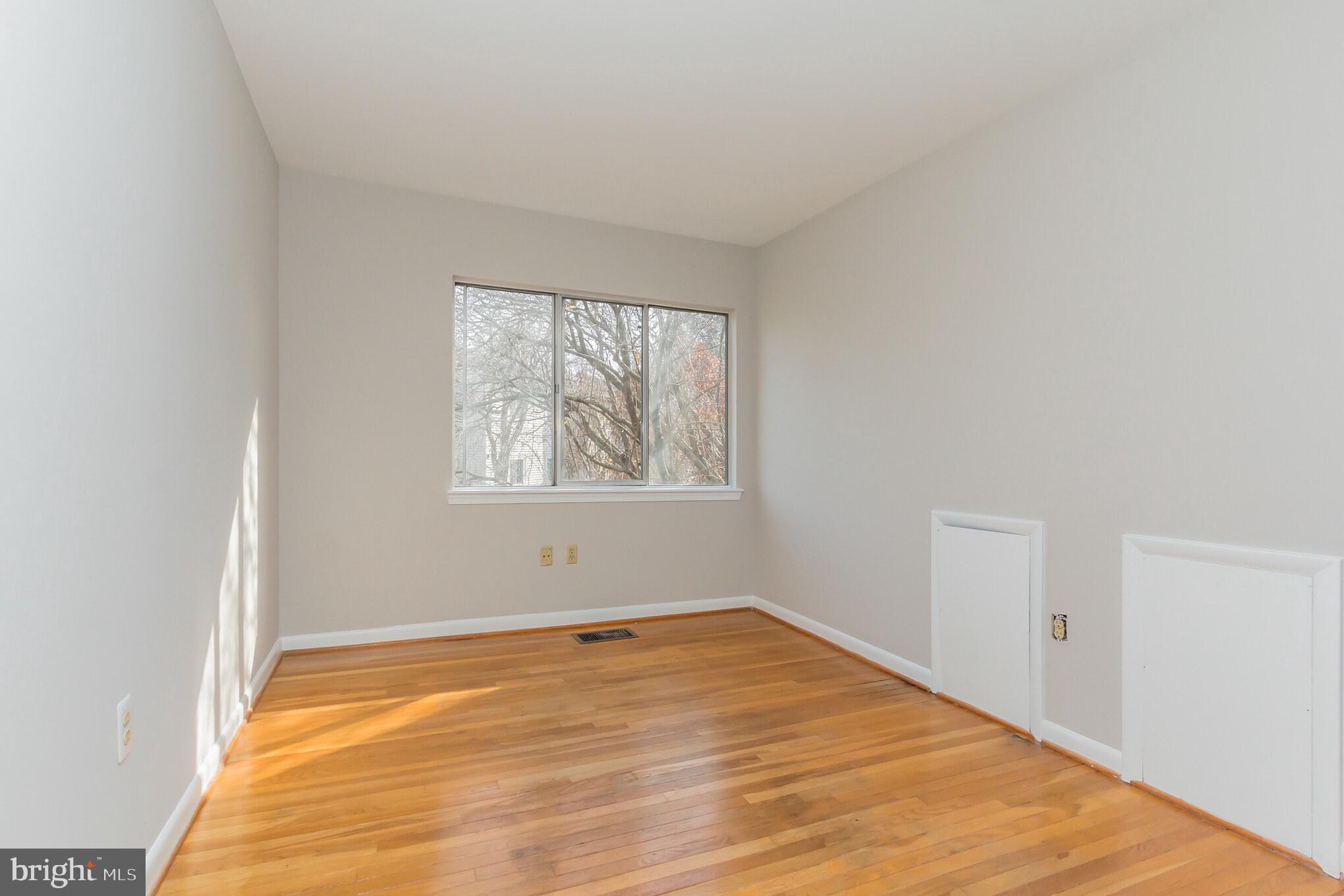 1494 Roundleaf Court Reston, VA 20190 - Photo 18 of 37 Bedroom
