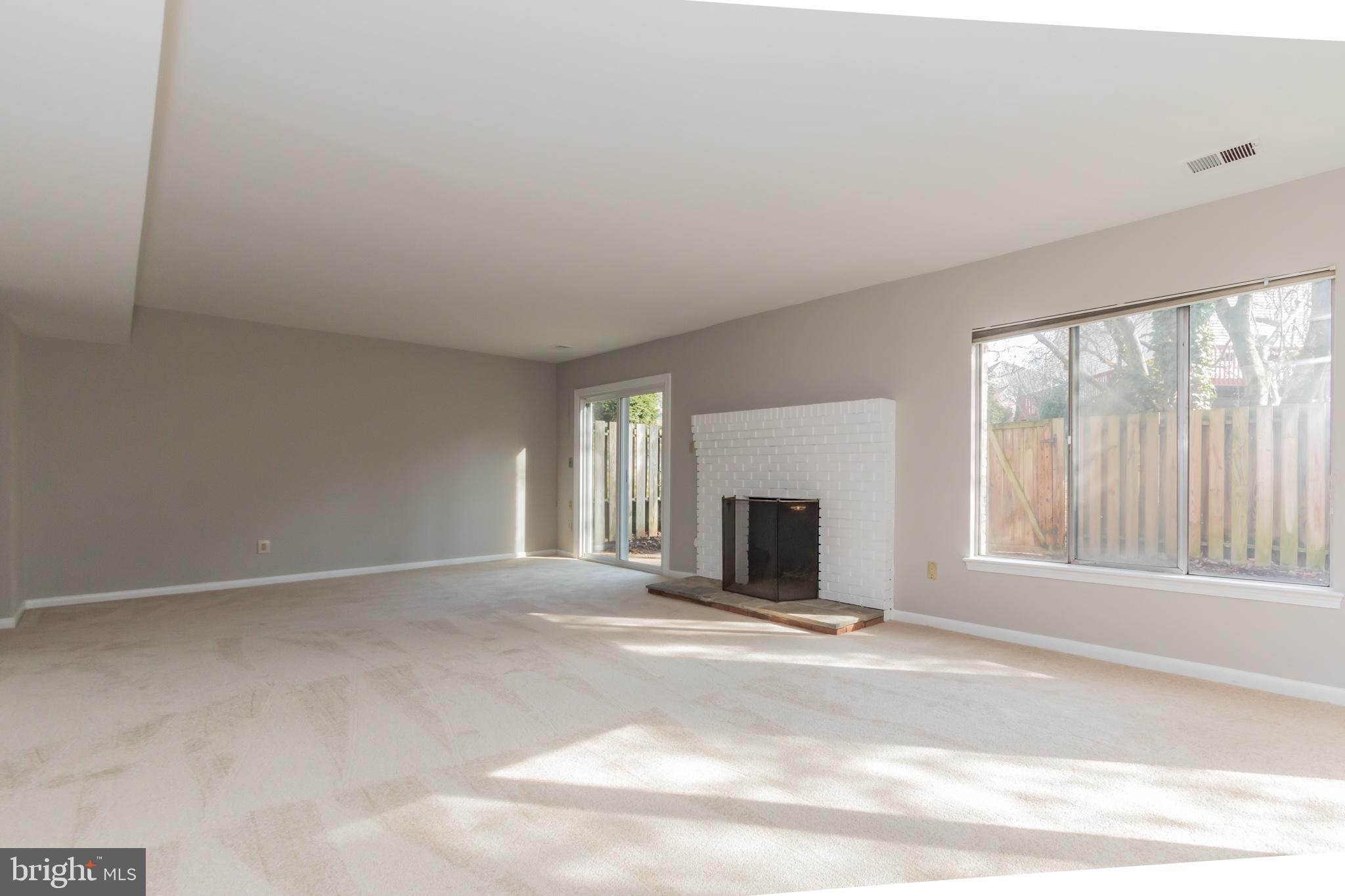 1494 Roundleaf Court Reston, VA 20190 - Photo 23 of 37 Family Room