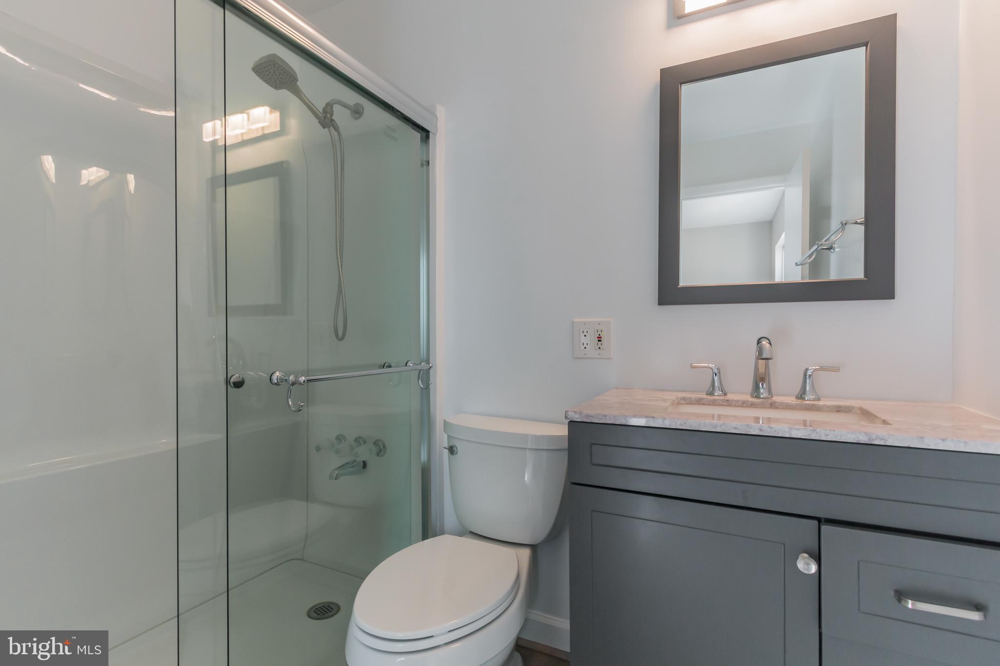 1494 Roundleaf Court Reston, VA 20190 - Photo 26 of 37 Master Bath