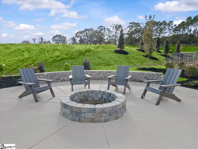 $274,900 | 1597 Erindale Drive, Wellford, SC 29385