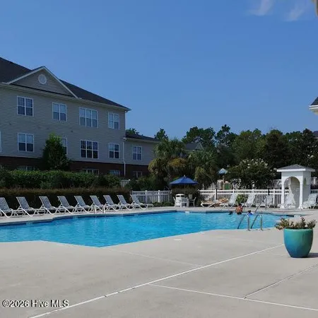 $1,725 | 1521 Cadfel Court, Unit 102, Wilmington, NC 28412