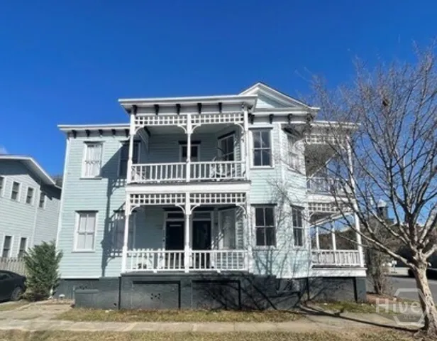 $2,900 | 320 East 31st Street, Savannah, GA 31401