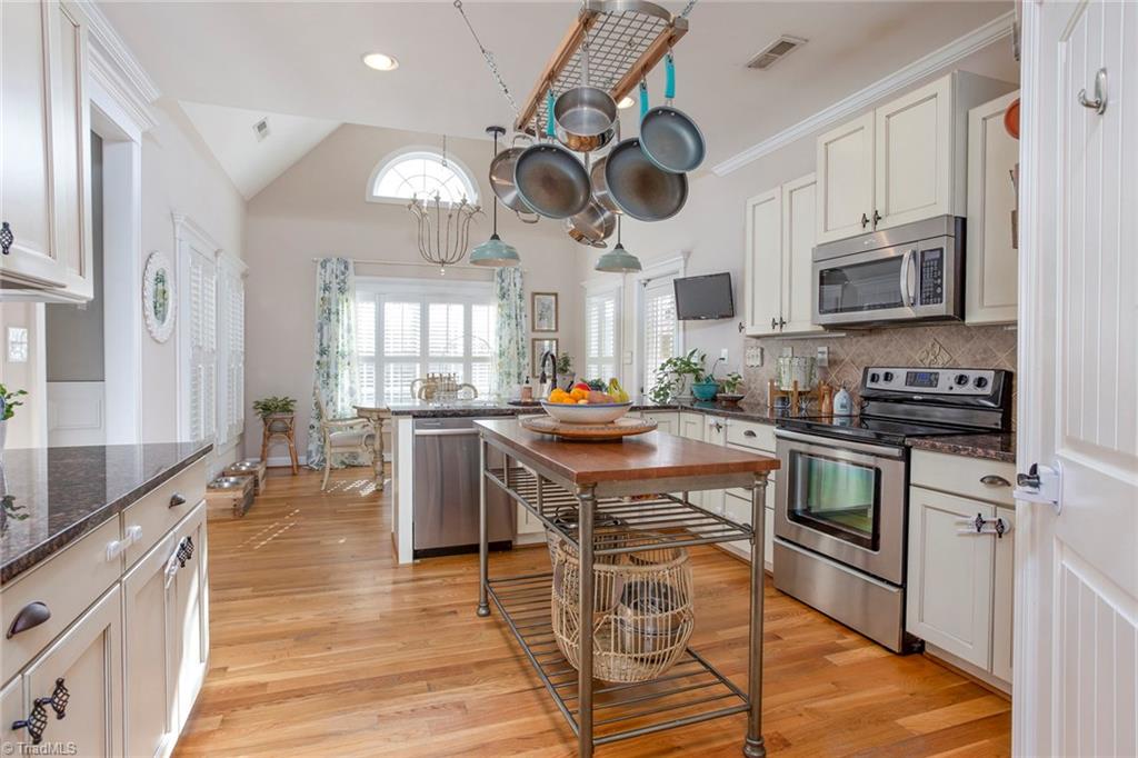 5075 Peppertree Road Clemmons, NC 27012 - Photo 6 of 27 Gallery Image 6
