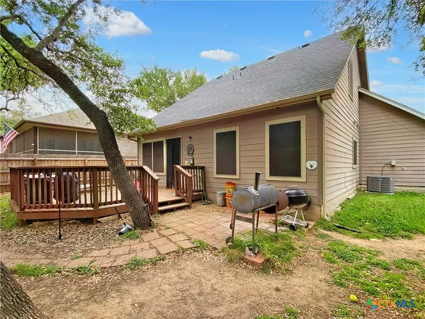 $2,000 | 2009 Ridge View Drive, San Marcos, TX 78666