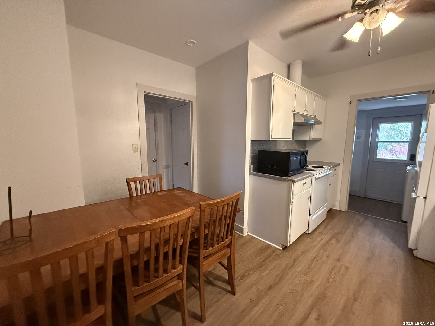 305 East Thornton Street Three Rivers, TX 78071 - Photo 4 of 11