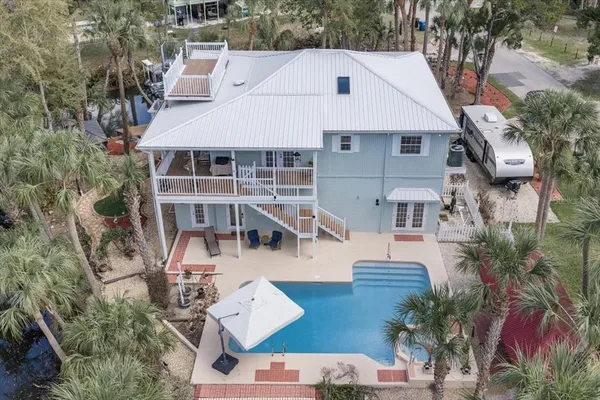 $715,000 | 6093 Avenue Of The Palms, Weeki Wachee, FL 34607