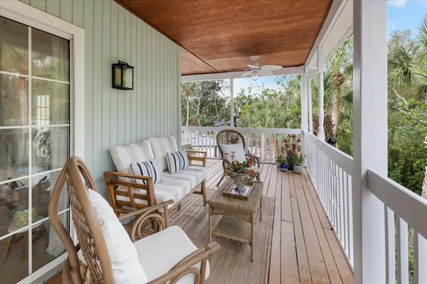 $715,000 | 6093 Avenue Of The Palms, Weeki Wachee, FL 34607