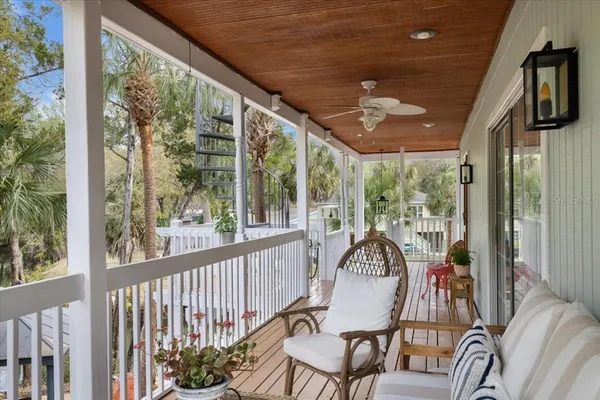 $715,000 | 6093 Avenue Of The Palms, Weeki Wachee, FL 34607