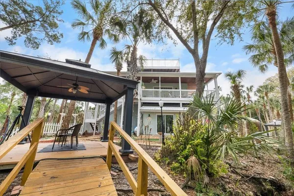 $715,000 | 6093 Avenue Of The Palms, Weeki Wachee, FL 34607