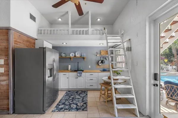 $715,000 | 6093 Avenue Of The Palms, Weeki Wachee, FL 34607