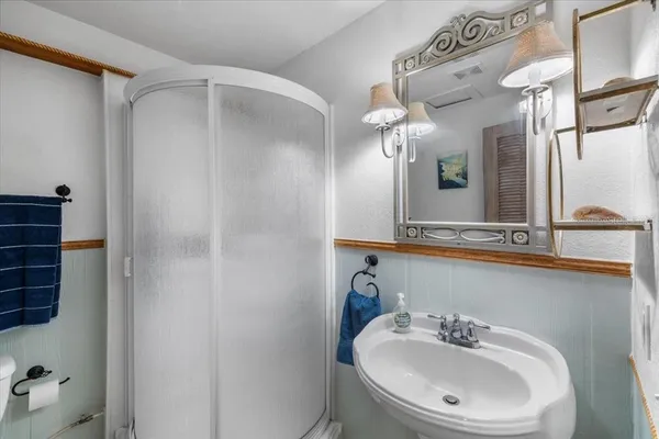 $715,000 | 6093 Avenue Of The Palms, Weeki Wachee, FL 34607