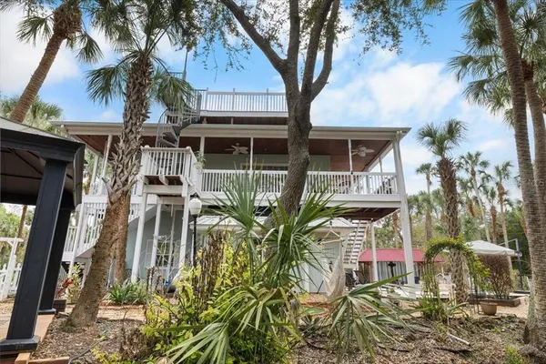 $715,000 | 6093 Avenue Of The Palms, Weeki Wachee, FL 34607