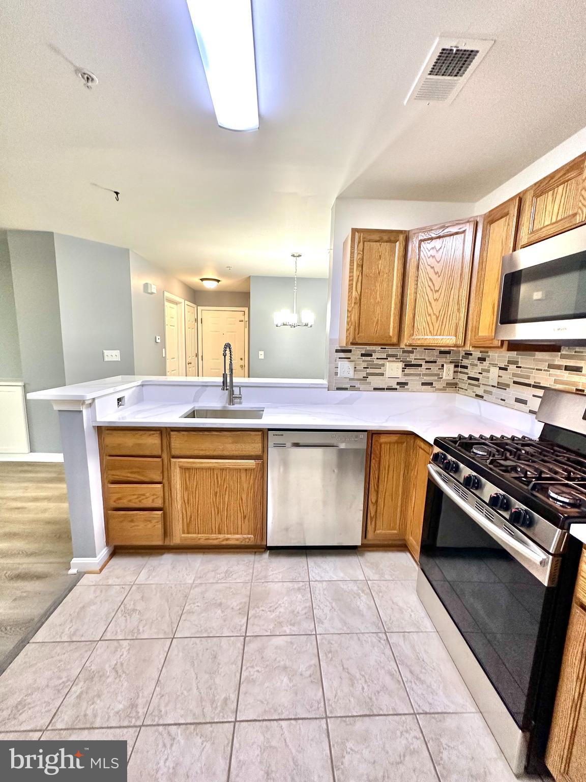 1060 Gardenview Loop, Unit 102 Woodbridge, VA 22191 - Photo 20 of 36