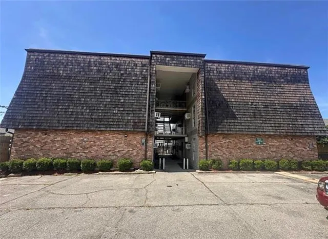 $900 | Undisclosed Address, Metairie, LA 70005