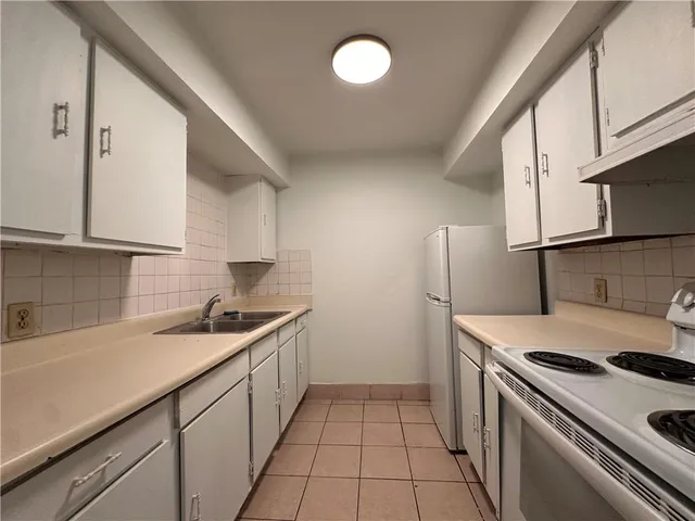 $900 | Undisclosed Address, Metairie, LA 70005