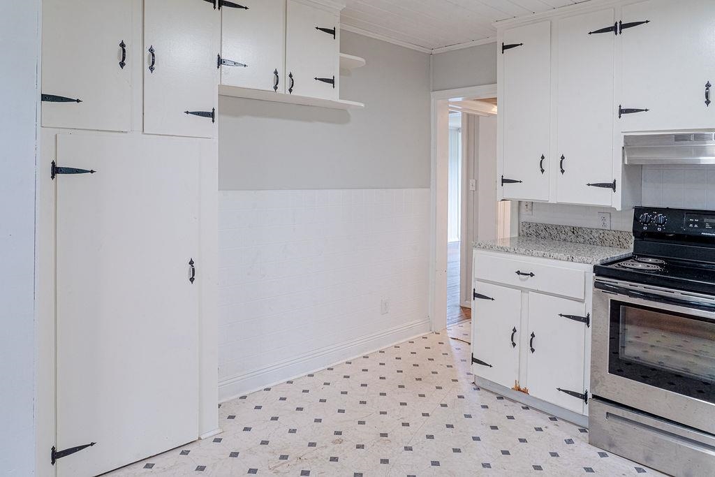 308 East Azalea Avenue Foley, AL 36535 - Photo 7 of 17 Kitchen