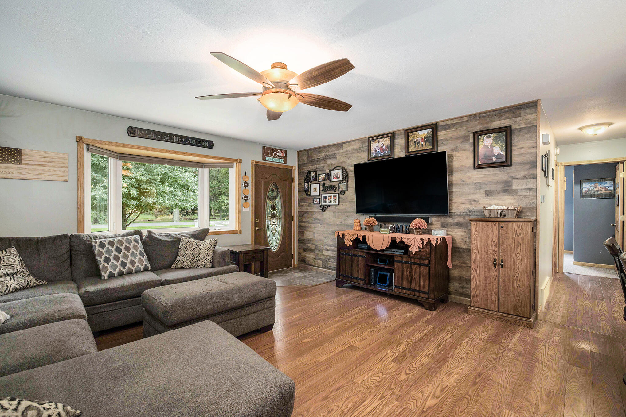 7050 Hanover Road Hanover, MI 49241 - Photo 4 of 37 IMG_1355