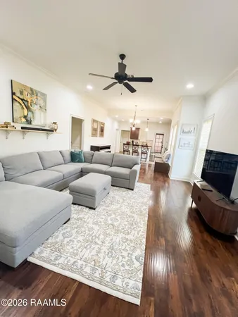$2,300 | 811 Rolling Mill Lane, Youngsville, LA 70592