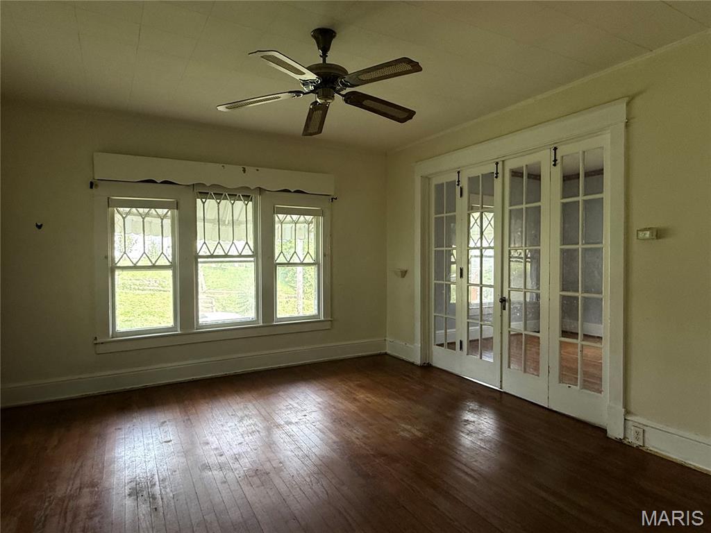 417 North Section Street Hannibal, MO 63401 - Photo 3 of 12