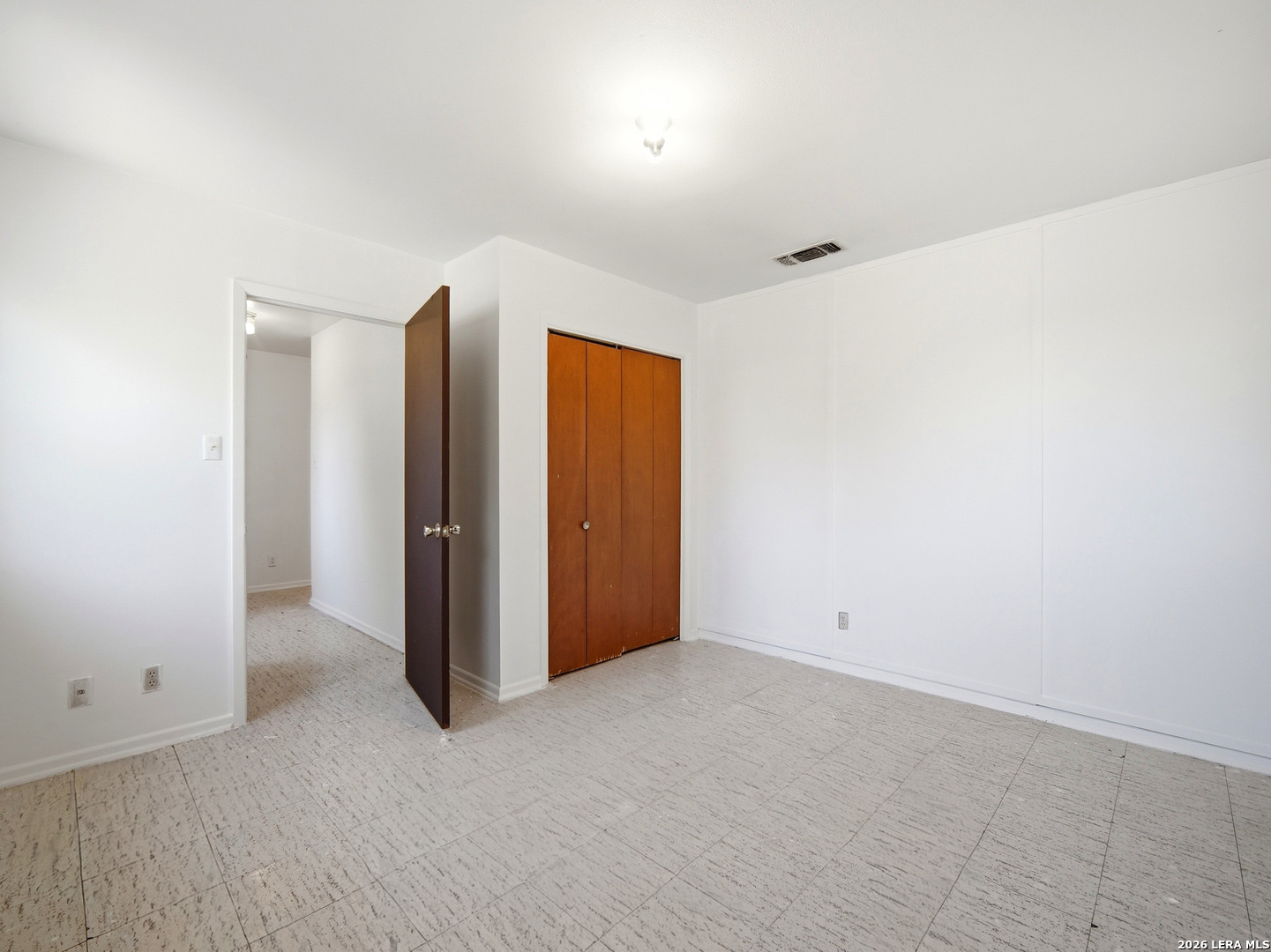 300 Ave M Hondo, TX 78861 - Photo 21 of 37 a view of an empty room