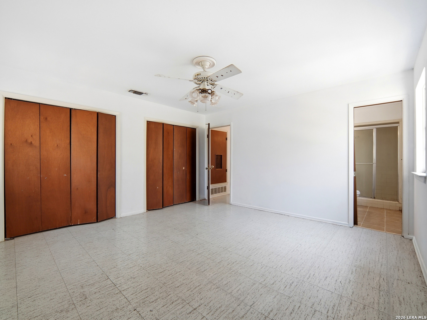 300 Ave M Hondo, TX 78861 - Photo 26 of 37 a view of an empty room with a ceiling fan