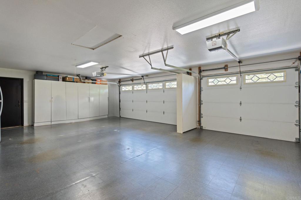 1229 Caminito Graciela Encinitas, CA 92024 - Photo 26 of 34 a view of a garage