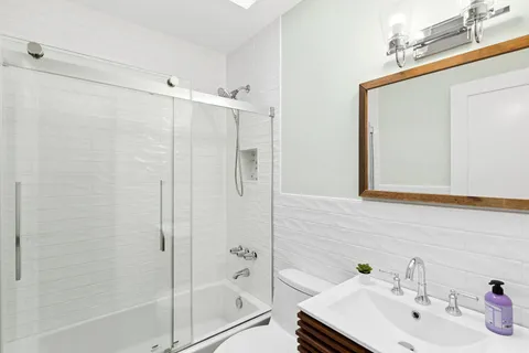 $1,350,000 | 28 Sea Bright Avenue, East Hampton, NY 11937