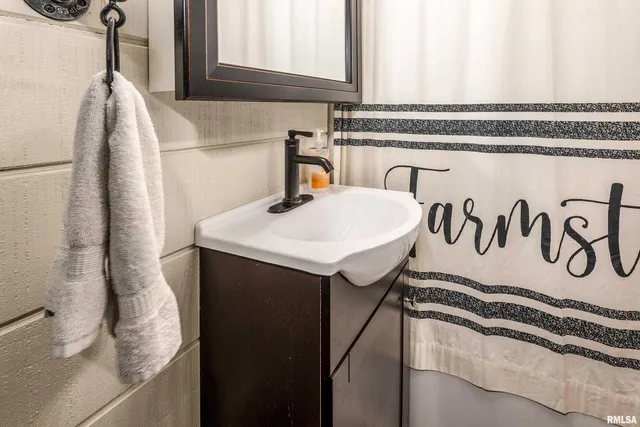 $120,000 | 2815 Jones Street, Eldorado, IL 62930