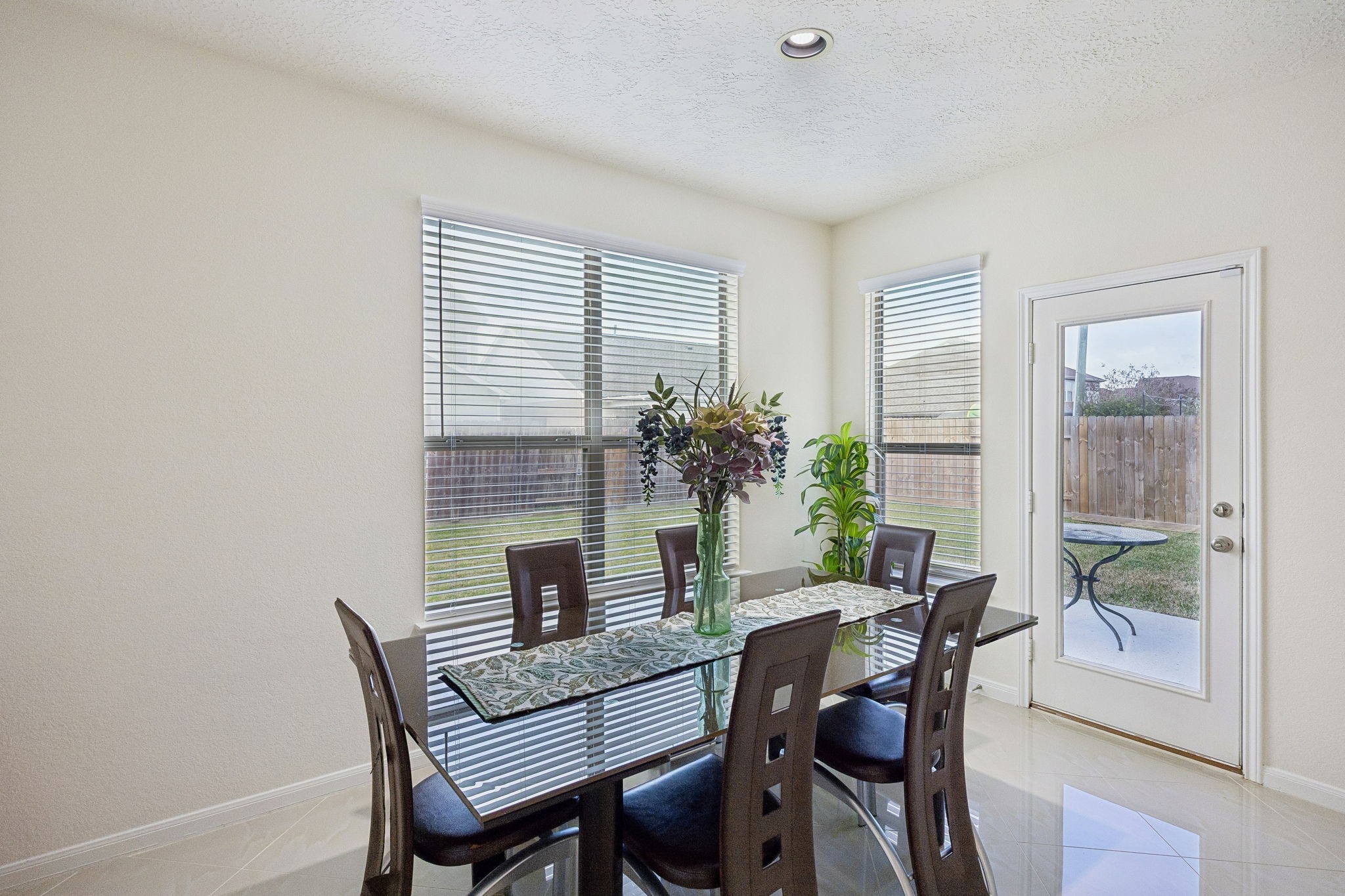 29711 Legends Green Drive Spring, TX 77386 - Photo 5 of 28 a dining room with furniture and window
