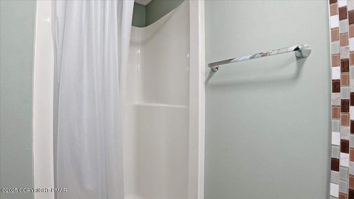 109 Saunders Drive Bushkill, PA 18324 - Photo 30 of 106 029-030_Photo Dec 01 2025, 3 02 55 PM (1