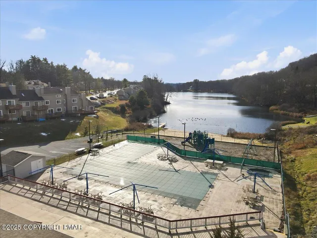 $252,000 | 109 Saunders Drive, Bushkill, PA 18324