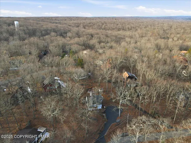 $252,000 | 109 Saunders Drive, Bushkill, PA 18324