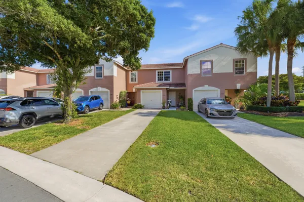 $345,400 | 6929 Willow Creek Run, Lake Worth, FL 33463