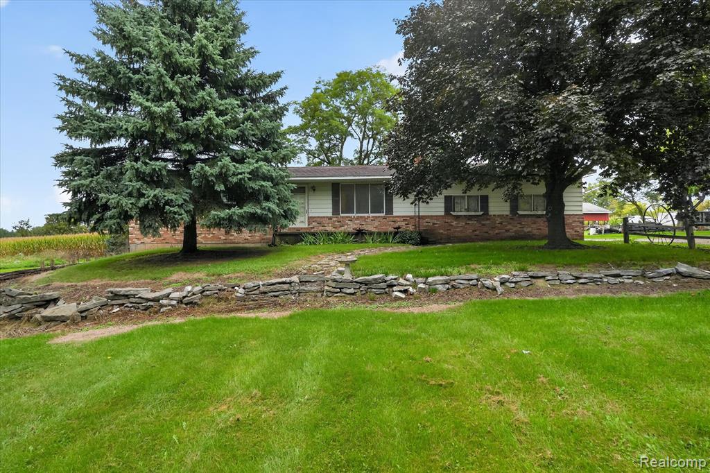 4924 West Caro Road Vassar, MI 48768 - Photo 3 of 43 Gallery Image 3