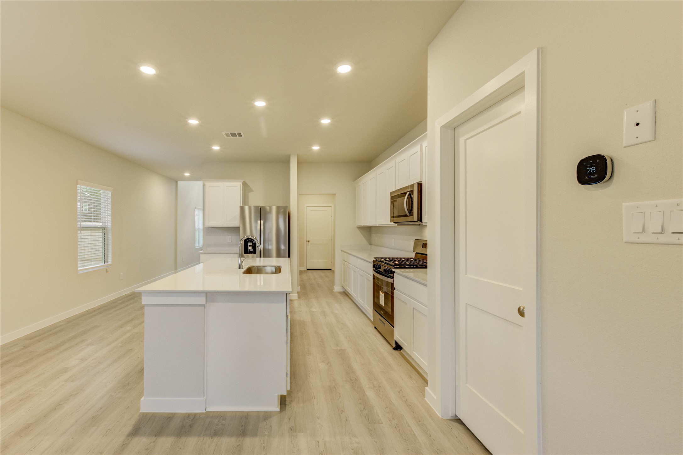 21526 George Wayne Way Spring, TX 77379 - Photo 9 of 50