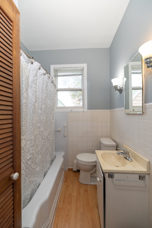 38 Matthies Street Beverly, MA 01915 - Photo 20 of 22 a bathroom with a sink a toilet and shower