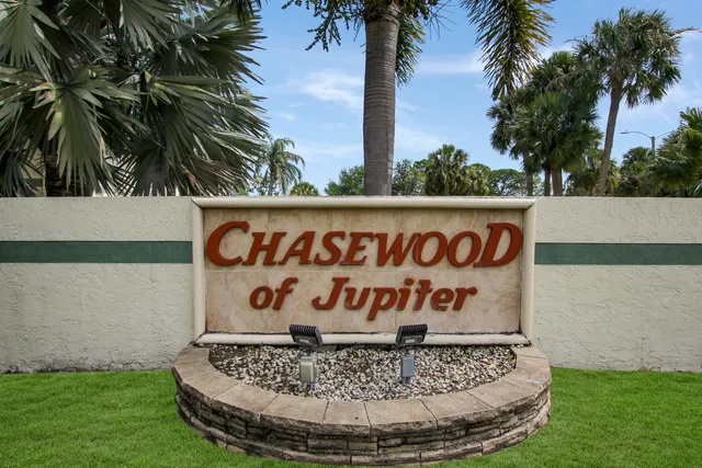 $299,888 | 6392 Chasewood Drive, Unit F, Jupiter, FL 33458