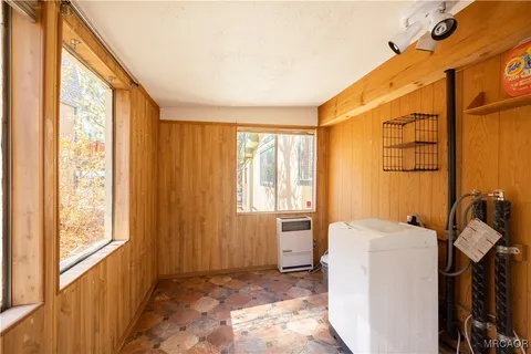 $425,000 | 40067 Highland Lane, Big Bear Lake, CA 92315